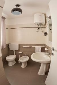 A bathroom at Residence Agave Lampedusa