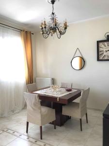 Photo de la galerie de l'établissement Amazing House in Kiato near the Beach, à Kiato