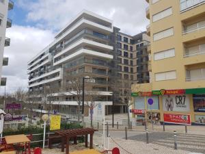 Photo de la galerie de l'établissement Rocha Prime - Standing apartment T3, à Portimão