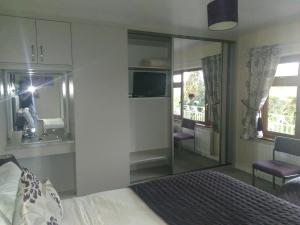 Shepherds Lodge B&B TV 또는 엔터테인먼트 센터