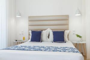 Foto da galeria de Lyristis Dinos Studios & Apartments em Faliraki mais 44 fotos