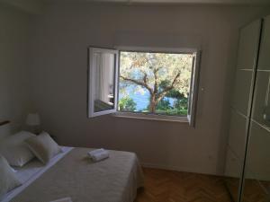 Fotografie z fotogalerie ubytování Sea view apartment with a huge terrace v destinaci Pisak + 31 fotografií