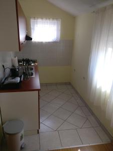Kuchnia lub aneks kuchenny w obiekcie Apartment Bucic