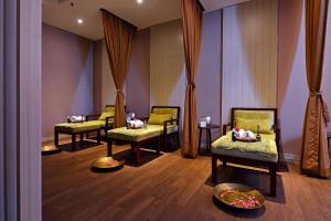 FOX Hotel Pekanbaru的休息区