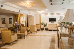 Posezení v ubytování Visak Hotel