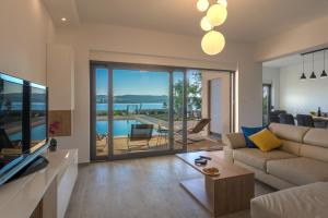 Μια τηλεόραση ή/και κέντρο ψυχαγωγίας στο Villa Lu-Ma