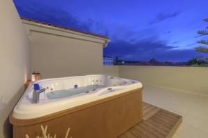 Foto sihtkohas Tsilivi asuva majutusasutuse Azure Resort & Spa galeriist