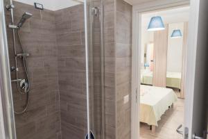 Ένα μπάνιο στο Quasi in Porto Rooms +43 φωτογραφίες