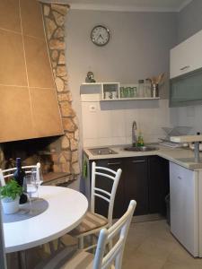 Kuchyň nebo kuchyňský kout v ubytování Apartmani Vela Luka + 11 fotografií