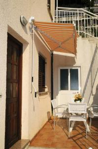 Balkón nebo terasa v ubytování Apartments Villa Adria