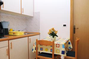 Kuchyň nebo kuchyňský kout v ubytování Apartments Villa Adria