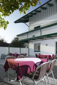 Foto dalla galleria di Landgasthof & Seminarhotel Kobleder a Mettmach