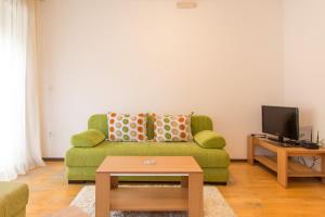 Imagine din galeria proprietății Burcak Apartment în Budva