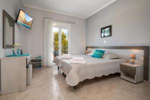 Gallery image of Morfeas Zante Apartments in Zakynthos Town