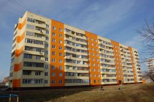 モスクワにあるInnDays on Garibaldiのオレンジ&ホワイトの畑のアパートメント