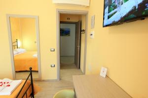 TV a/nebo společenská místnost v ubytování B&b VerdeMare Camerota