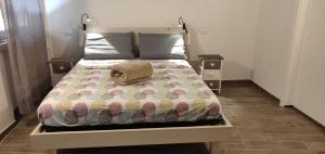 Кровать или кровати в номере Apartments Fewo