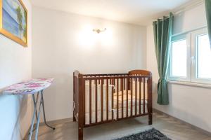 Ein Bett oder Betten in einem Zimmer der Unterkunft Tranquility and Nature in 4 Bedroom with Sea View