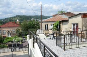 Kutaisi Best Guest House tesisinde bir balkon veya teras