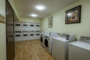 圣罗伯Hawthorn Extended Stay by Wyndham Saint Robert的相册照片
