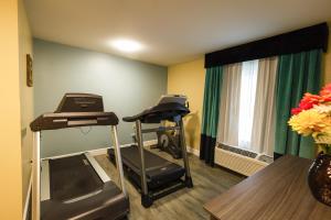 圣罗伯Hawthorn Extended Stay by Wyndham Saint Robert的相册照片
