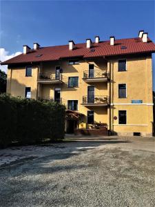 Budynek, w którym mieści się hotel