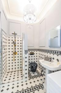 Koupelna v ubytování Glamour Frida apartment + 30 fotografií