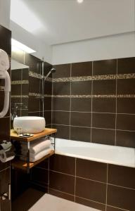 Ένα μπάνιο στο Hôtel Volney Opéra
