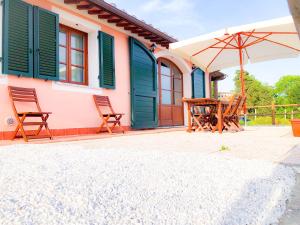 Galeriebild der Unterkunft Villino Al Dotto Country House in Lucca