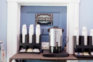 a counter with a coffee bar with a blender at Oak Hotel in San Francisco