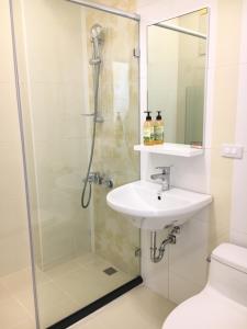 Un baño de Dong-Qing Swiss Homestay