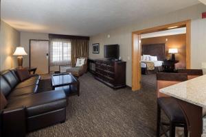 A seating area at Best Western Ramkota Hotel