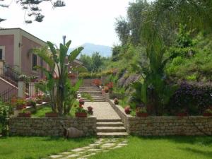 Vonkajšia záhrada v ubytovaní Agriturismo Villa Luca