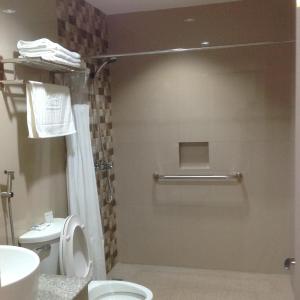 Ein Badezimmer in der Unterkunft W Hotel