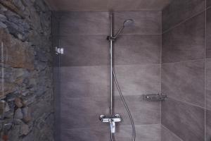 Vannituba majutusasutuses MyVerzasca Resort Ai piee