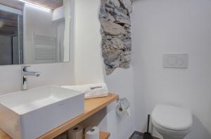 Vannituba majutusasutuses MyVerzasca Resort Ai piee