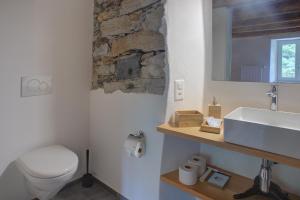 Vannituba majutusasutuses MyVerzasca Resort Ai piee