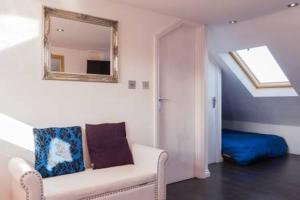 Gambar di galeri bagi Studio flat 15 min from Greenwich ( en-suite) di Plumstead