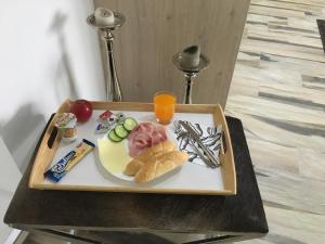 Jedzenie w pensjonacie lub w pobliżu