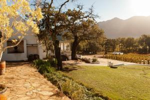 Landskap semula jadi dekat dengan the country house