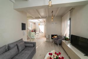 Gallery image of Theodore Suite in Rethymno