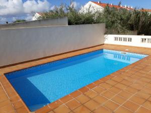 Bazén v ubytování Apartments Baleal: Balconies and Pool nebo v jeho okolí