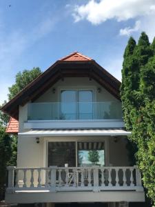 Budova, v ktorej sa vila nachádza