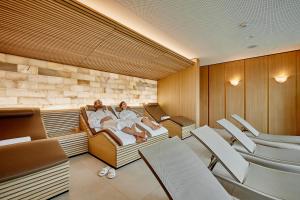 Hotel Eden Spiez的休息区