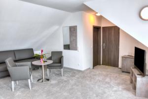 Posezení v ubytování Fast Lane Hotel