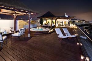 A piscina localizada em Hotel Don Pepe Gran Meliá ou nos arredores