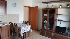 Kuchyňa alebo kuchynka v ubytovaní Villa Crikvenica