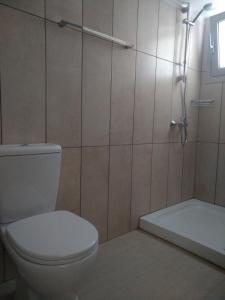 Un baño de Argaka Palm Tree Apts