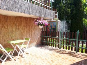 Balkón alebo terasa v ubytovaní Attila-Apartman Budaörs