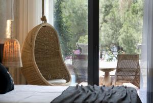 A seating area at Yacht Boheme Hotel-Boutique Class - Adults Only
